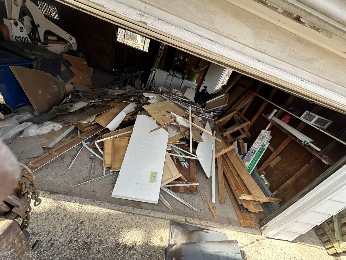 garage cleanup and junk removal